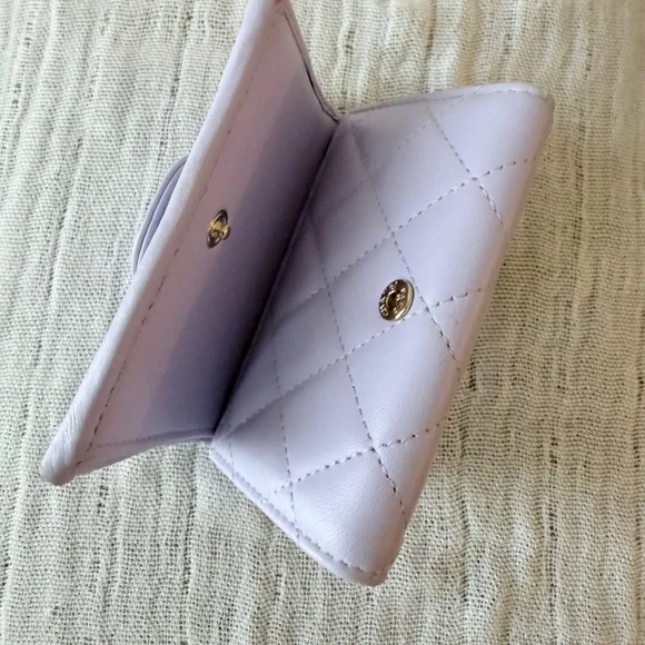 Chanel Wallet - Picture 4 of 5